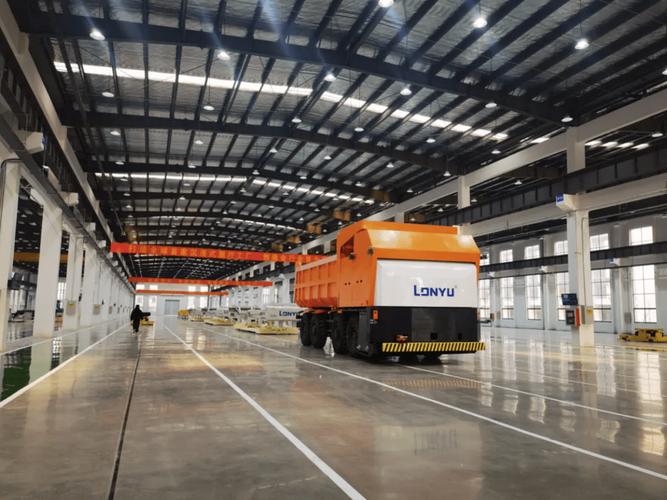 朗誉机器人在江苏打造了其全球首家沉浸式展厅工厂,工厂占地27500平方